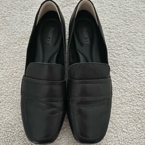 Born Branca Women's Classic Black Leather Flats